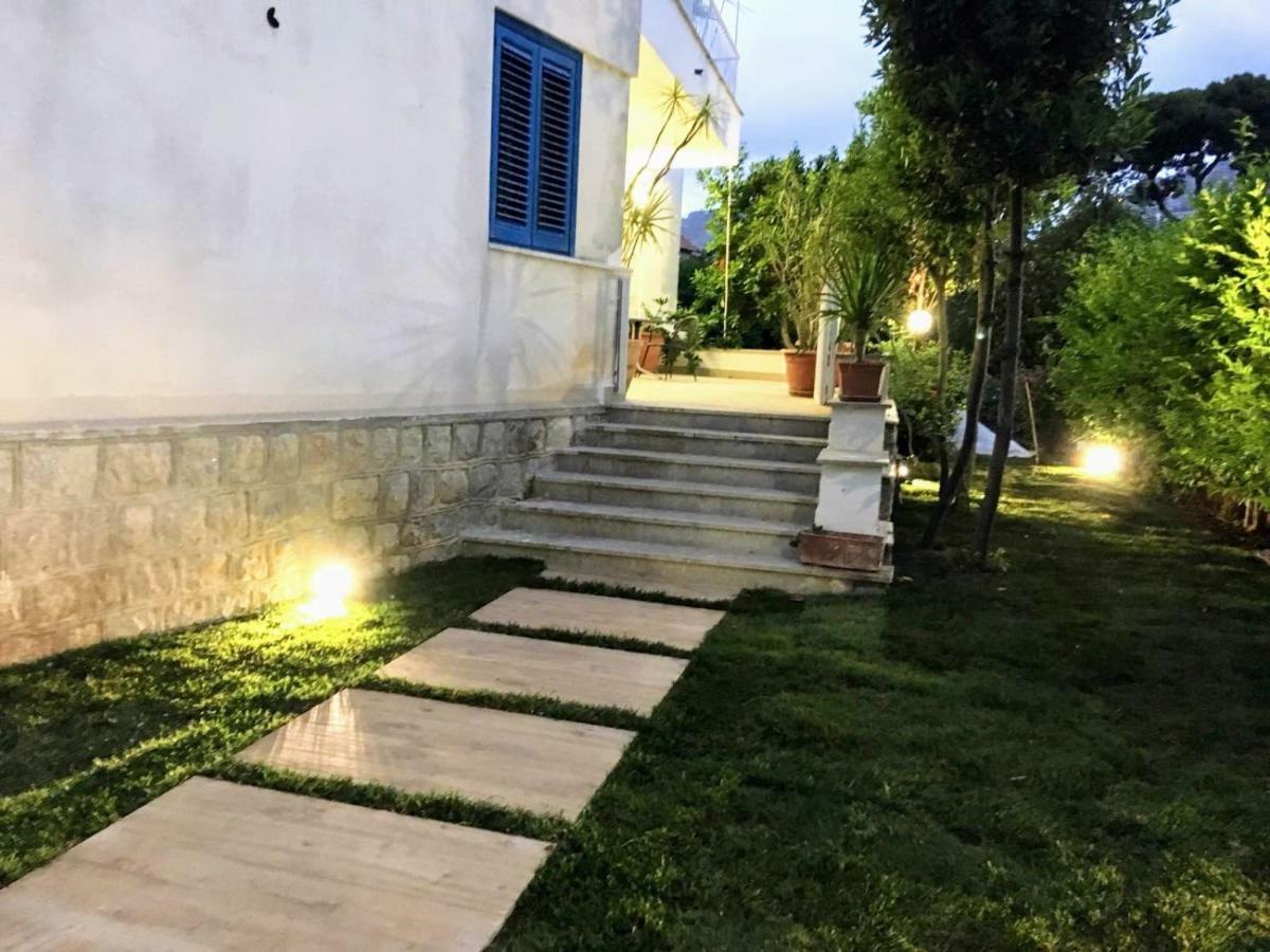فيلا Mondello Beach The House With Green Lawns المظهر الخارجي الصورة