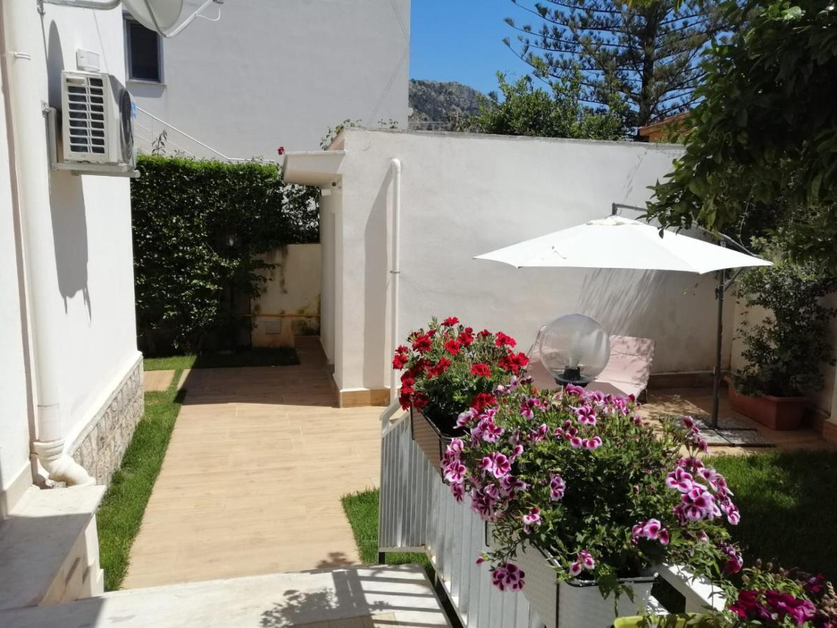 فيلا Mondello Beach The House With Green Lawns المظهر الخارجي الصورة